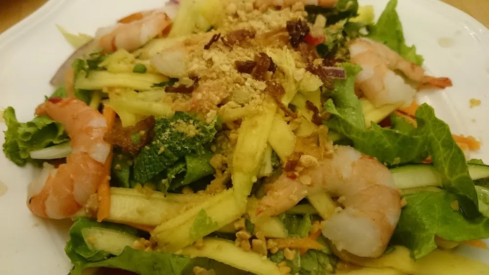 Salade de Mangue Fraîche Et Crevettes